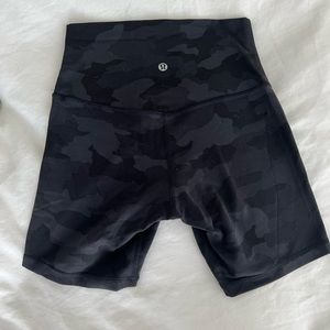 Lululemon Align biker short size 4, 6 inch length